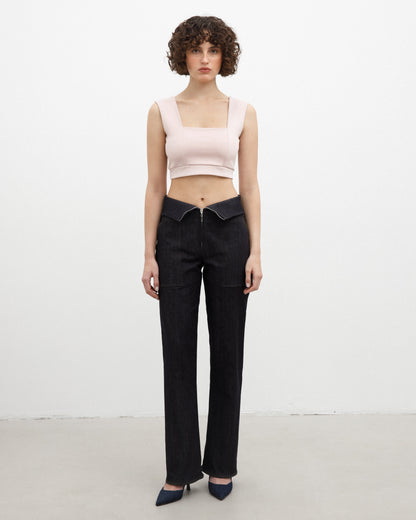 TAILORED CROP TOP