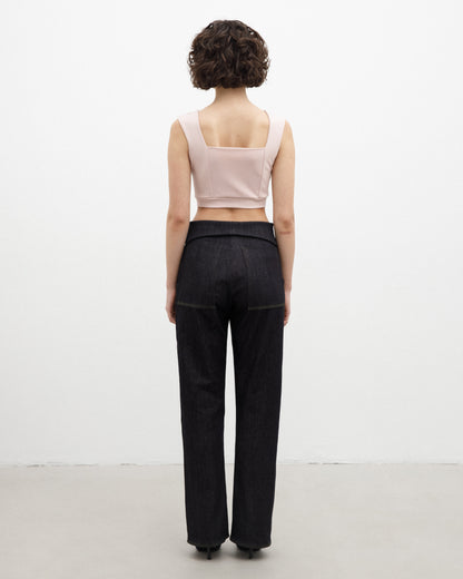 TAILORED CROP TOP